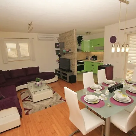Apartment Ivana Makarska Exterior photo